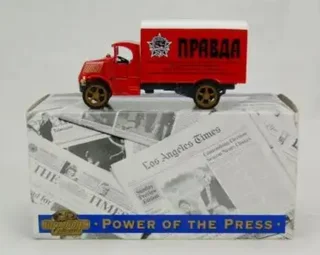 1995 Matchbox Collectibles. Power of the press ~ YPP06 1920 Mack AC ~ MIB