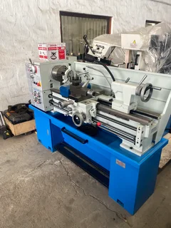 Lathe, Model: CQ6240. 1000mm B/Centres, 400mm Swing, 52mm S/Bore.Brand New