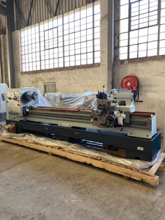 Lathe, 3m B/Centres, 660mm Swing, 105mm S/Bore, Brand New