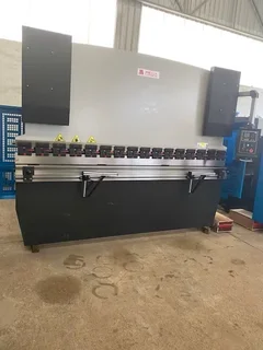Press Brake, 160Ton x 3200mm, Motorised Backstop, NC System, (Brand New)