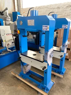 Press, Hydraulic Press, Cap: 30Ton, Brand New