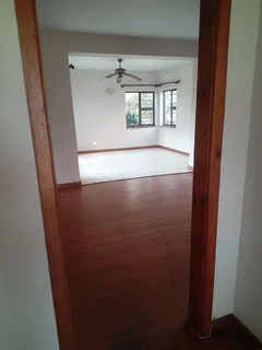 House to Let in Brighton Beach