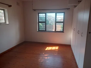 House to Let in Brighton Beach