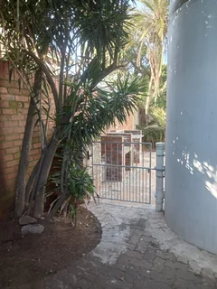 House to Let in Brighton Beach