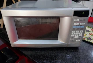 30L Samsung Microwave