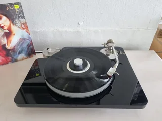 Clearaudio Champion Turntable