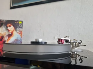 Clearaudio Champion Turntable