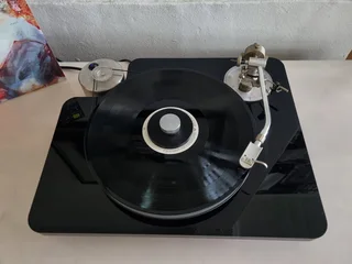 Clearaudio Champion Turntable