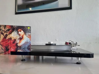 Clearaudio Champion Turntable