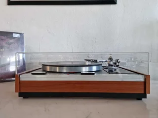 Thorens TD125 Turntable with an SME 3009 SII Tonearm