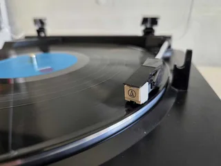 Audio Technica AT-LP60 Fully Automatic Turntable
