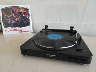 Audio Technica AT-LP60 Fully Automatic Turntable