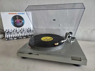 Technics SL-D2 Direct Drive Turntable