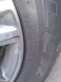 5 x Bridgestone Dueler  A / T 265/65/R17