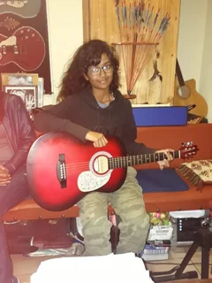 Beginner guitar lessons/Ukulele lessons and Djembe