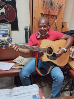 Beginner to advanced Guitar lessons