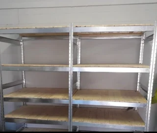 bolted on galvanized light duty racking