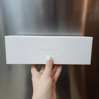 45mm Midnight Apple Watch Series 8 GPS Version As New In The Box With Accessories And Warranty