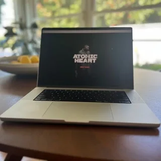 16 Inch M1 Max Chip Macbook PRO 1TB SSD|32GB RAM Excellent Condition In Box With Warranty