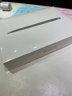 Brand New Sealed In The Box 13 Inch M1 Chip MacBook Air Space Gray|256GB SSD|8GB RAM And Warranty