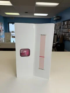 41mm Pink  Apple Watch Series 9 GPS Version Excellent Condition In Box  With Warranty