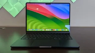 13 Inch Macbook Pro With M1 Chip In Excellent Condition With A 256GB SSD|16GB RAM|Touch Bar|WARRANTY