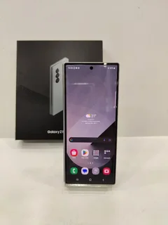 As New In The Box  Silver 512GB Samsung Galaxy Z FOLD 6 With All Accessories And Warranty