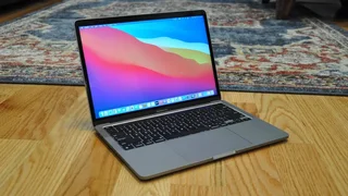 13 Inch Macbook Pro With M1 Chip In Excellent Condition With A 256GB SSD|8GB RAM|Touch Bar|WARRANTY