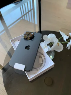 128GB APPLE IPHONE 15 PRO 5G BLACK EXCELLENT CONDITION IN THE BOX WITH ALL ACCESSORIES AND WARRANTY
