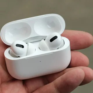 Original Apple Airpods Pro In Excellent Condition With Accessories And Warranty