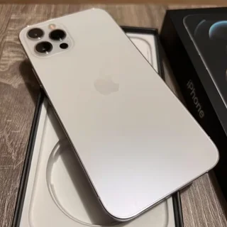 256GB APPLE IPHONE 12 PRO 5G SILVER EXCELLENT CONDITION IN THE BOX WITH ALL ACCESSORIES AND WARRANTY