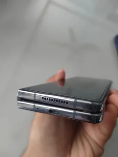 Phantom Black 256GB DUAL-SIM Samsung Galaxy Z FOLD 5 Excellent Condition In The Box With Warranty