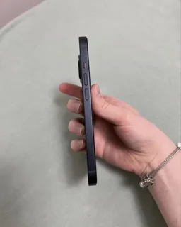 128GB APPLE IPHONE 13 5G MIDNIGHT IN COLOUR AS NEW IN THE BOX WITH ACCESSORIES AND WARRANTY