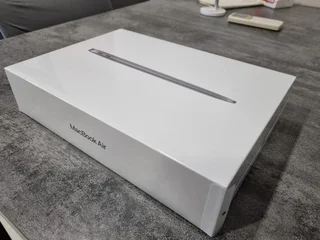 Brand New Sealed In The Box 13 Inch M1 Chip MacBook Air Space Gray|256GB SSD|8GB RAM And Warranty