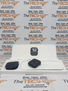 42mm Black Apple Watch Series 10 GPS  Excellent Condition  In The Box With Accessories And Warranty