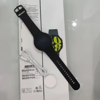 44mm Graphite Samsung Galaxy Watch 6 GPS Version As New In Box With Accessories And Warranty