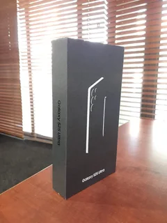 256GB Samsung Galaxy S25  ULTRA Black As New In The Box With Accessories And Warranty