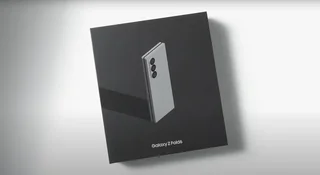 As New In The Box  Silver 512GB Samsung Galaxy Z FOLD 6 With All Accessories And Warranty