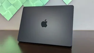 13 Inch Macbook Pro With M1 Chip In Excellent Condition With A 256GB SSD|16GB RAM|Touch Bar|WARRANTY