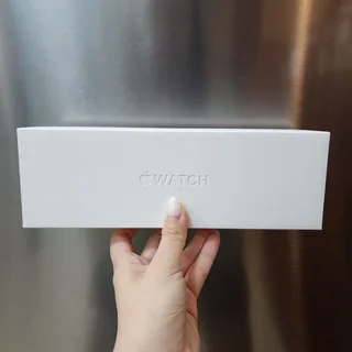 45mm Apple Watch Series 9 LTE Version Midnight In Color In Excellent Condition In Box With Warranty