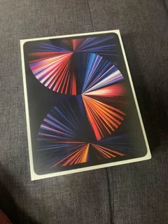 12.9 Inch 5th Gen iPad Pro 256GB LTE  Excellent Condition In The With Accessories And Warranty