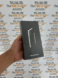 256gb Samsung Galaxy S25  Ultra Black Brand New Sealed In The Box With Accessories And Warranty