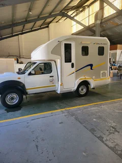 Campers 4x4 Nissan NP300 2.5tdi 2019 model