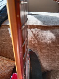 A stunning SX guitar R3500