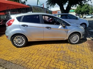 2016 Ford Fiesta Hatchback