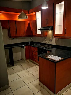 Townhouse to let-Ground (simplex): Elspark, Germiston