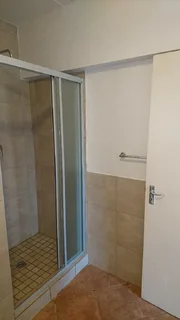 2 Bedroom Ground floor townhouse to let-Rhynfield, Benoni