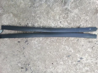 Opel gamma shape bakkie roof strips