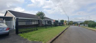 Self-catering accommodation to holiday or business travelers in Woodlands Pietermaritzburg