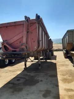 2008 KEARNEY&#39;S 50 CUBE INTERLINK SIDE TIPPER WAENS - MALMESBURY